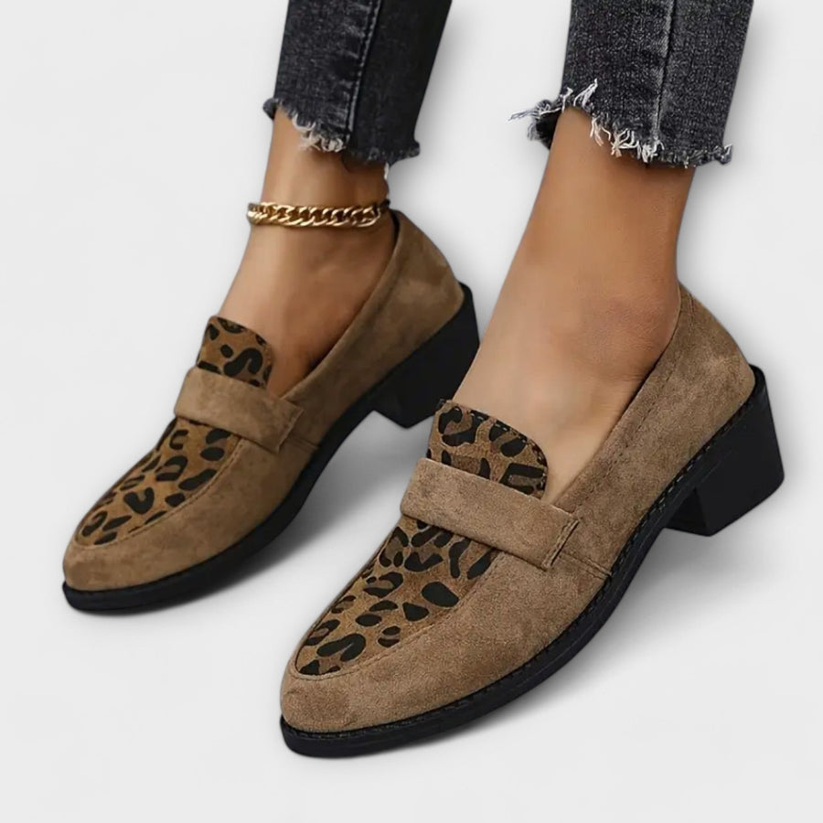 Karla – Elegant Shoes with Leopard Print